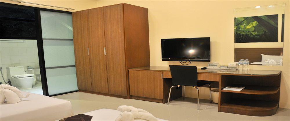 The Wave Hotel Patong Sha Пхукет Экстерьер фото