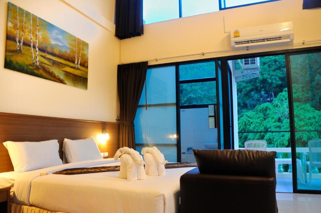The Wave Hotel Patong Sha Пхукет Номер фото