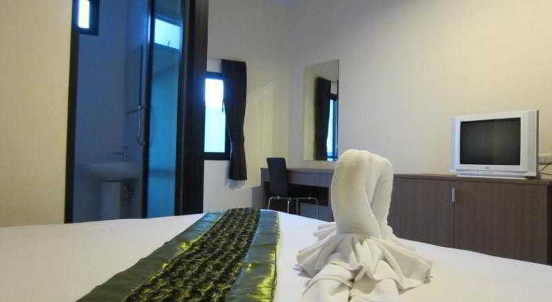 The Wave Hotel Patong Sha Пхукет Экстерьер фото