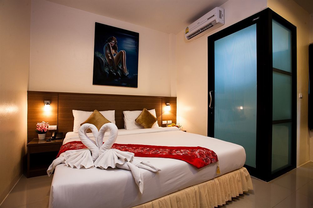 The Wave Hotel Patong Sha Пхукет Экстерьер фото