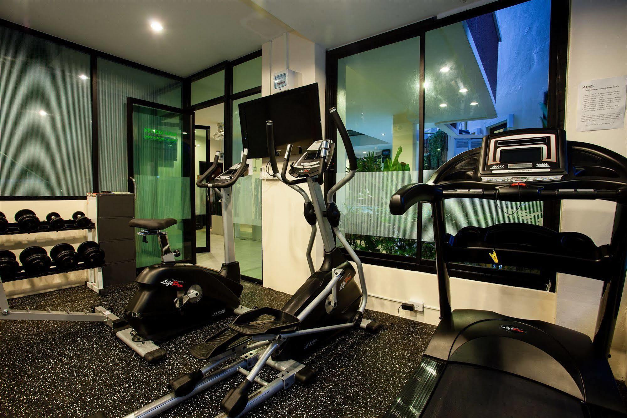 The Wave Hotel Patong Sha Пхукет Экстерьер фото